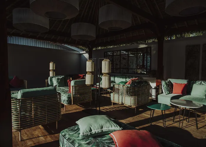 Majo Private Villas